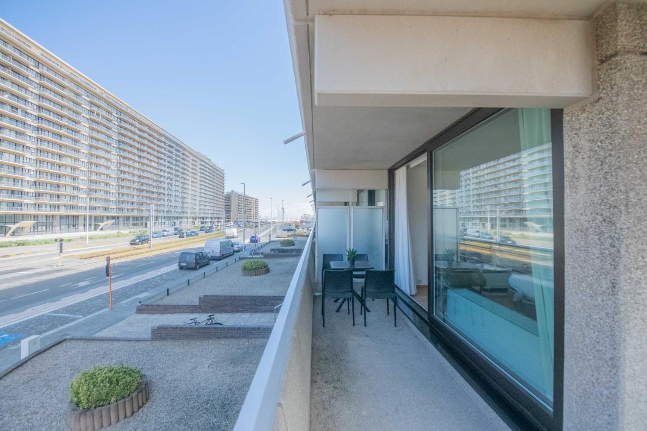 Between Waves Ostend Exterior photo