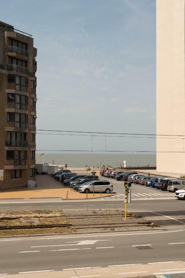 Between Waves Ostend Exterior photo