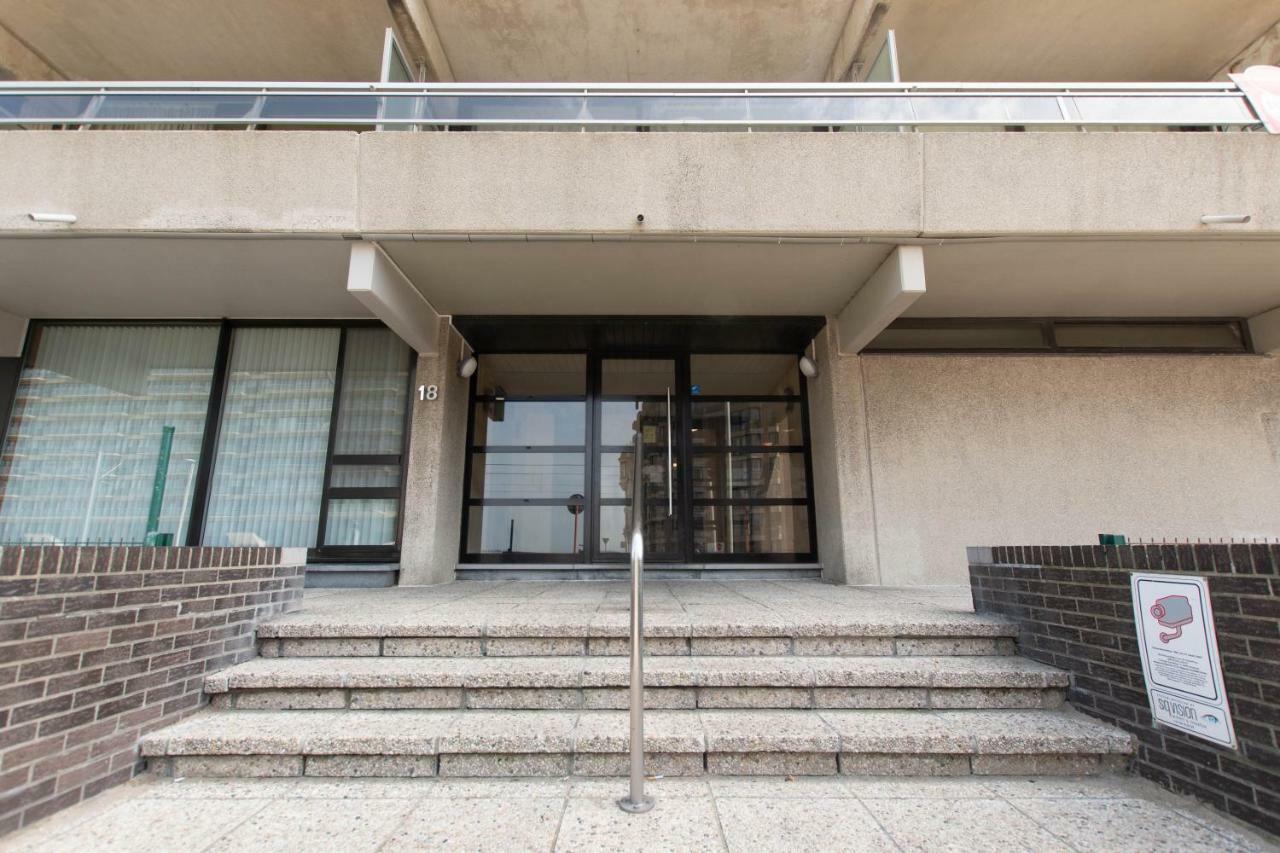 Between Waves Ostend Exterior photo